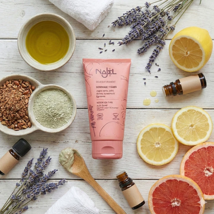 naturalny-peeling-do-twarzy-orientalna-sodycz-z-gl