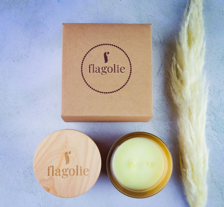 sojowa-swieca-zapachowa-na-energie-170g-flagolie